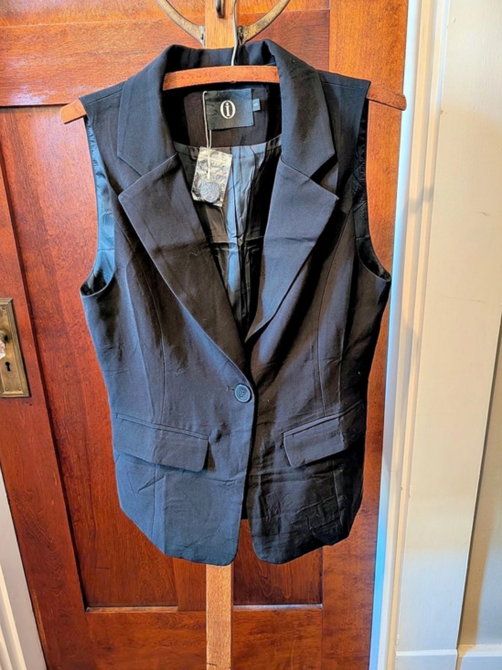 i Black Tailored Vest Size S NWT
